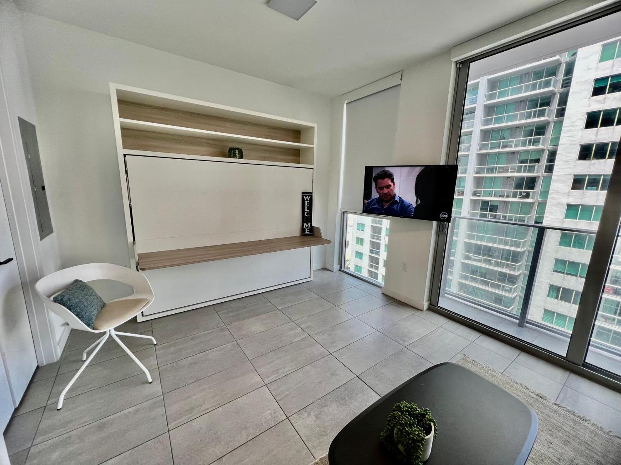 Appartamento Spacious Studio In The Heart Of Downtown Miami Esterno foto