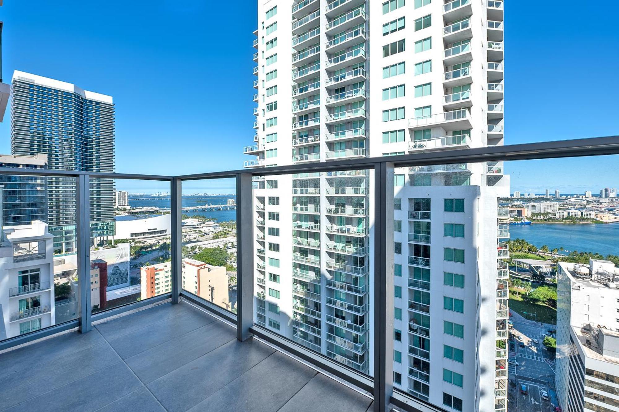 Appartamento Spacious Studio In The Heart Of Downtown Miami Esterno foto